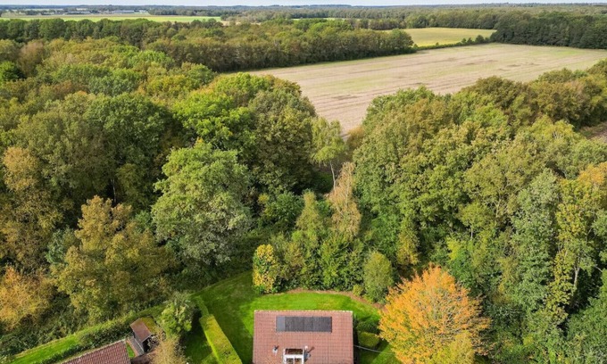 Zwiggelte Casa | Goldcrest I Bungalow with Fireplace and Garden