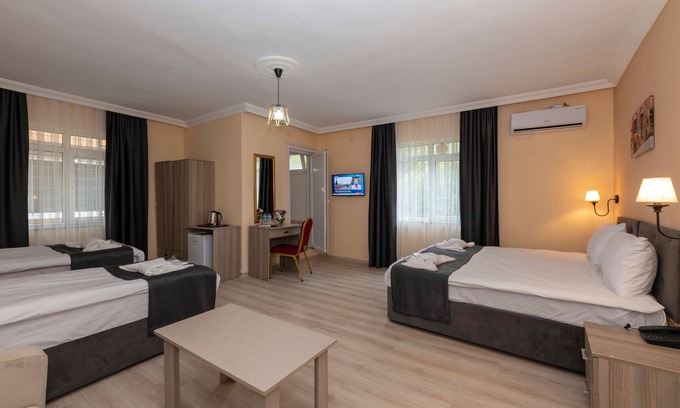 Avcilar Hotel | Golden Flower