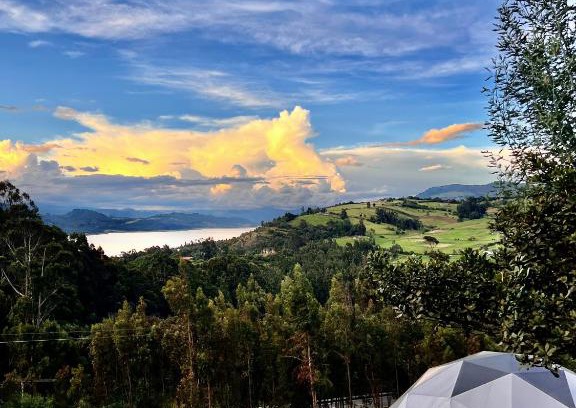Guatavita Complejo | Golden Glamping & Suites