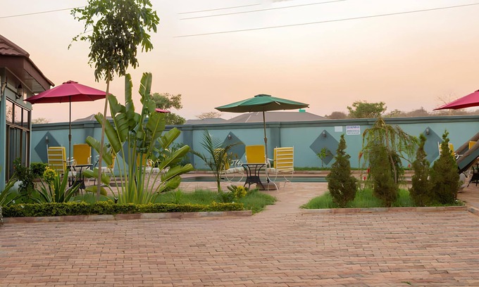 Kafue Cabina | Golden Hills Lodge