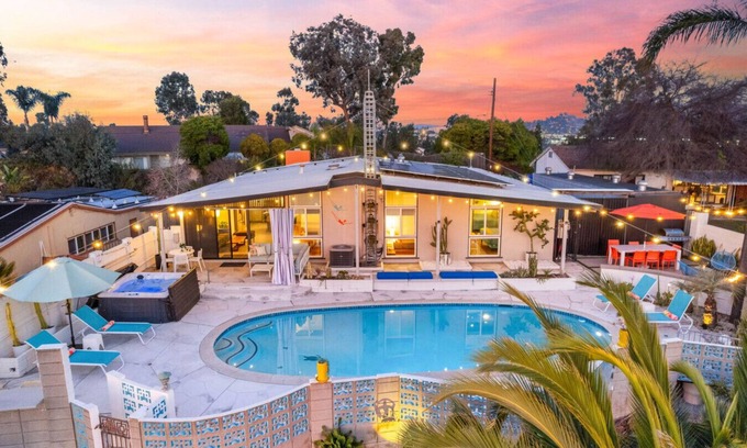 Lincoln Acres Casa | Golden Hour Bliss: Pool, Hot Tub & Firepit