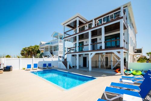 Oak Island Casa | Golden Hour by Oak Island Accommodations
