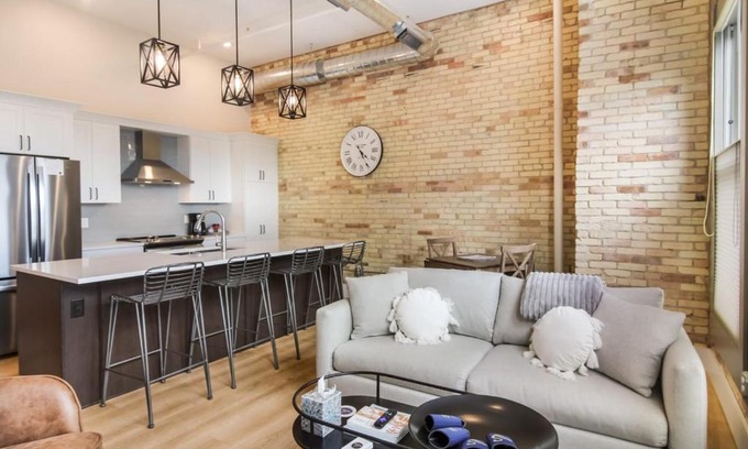 Traverse City Casa | Golden Lofts Unit 2 Downtown Traverse City 1bd 1ba