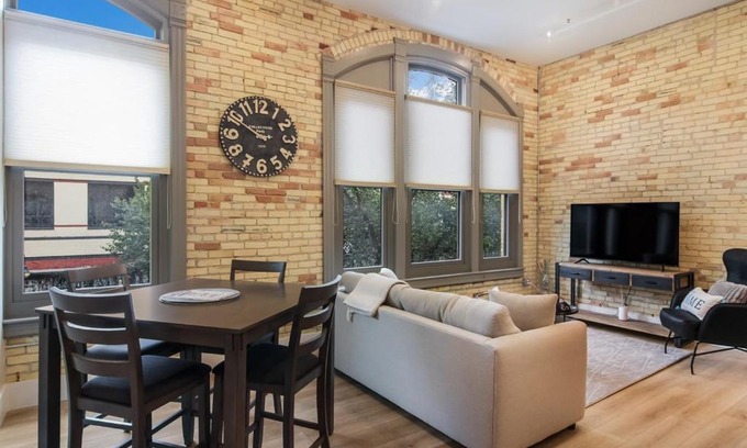 Traverse City Casa | Golden Lofts Unit 4 Downtown Traverse City 2BD 2BA