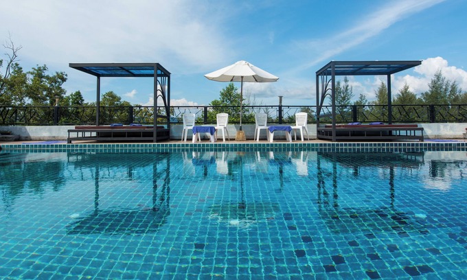 Cherngtalay Hotel | Golden Manora Hotel Bangtao Beach