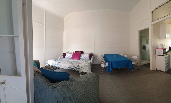 Mount Morgan Apartamento | Golden Mt Rest Townside, 6 Guest's