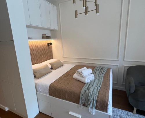 Grbavica Apartamento | Golden Olive Boutique Studio Apartment with Private Parking