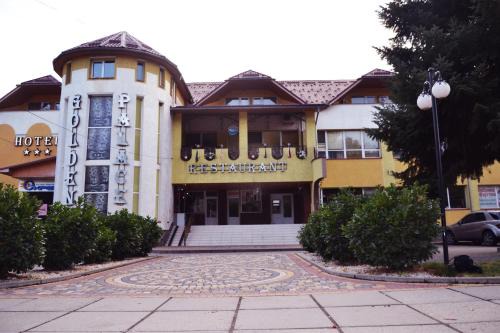 Dubove Hotel | Golden Palace