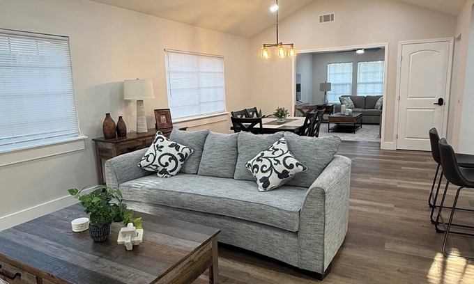 Madera Casa | "Golden Retreat –3BR/2BA Escape" located in the top neighborhood in Madera