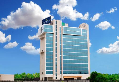 Bandhwari Hotel | Golden Suites Gurgaon Inde Hotels