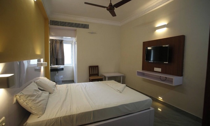 Central Chennai Complejo | Golden Tower