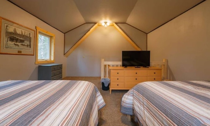Fairbanks Cabina | Goldstream Getaway!