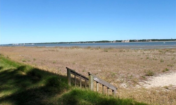 Melrose on the Beach Cabaña | Hermosa Daufuskie Island frente a la playa 2 Dormitorio Cottage CARRO DE GOLF GRATIS