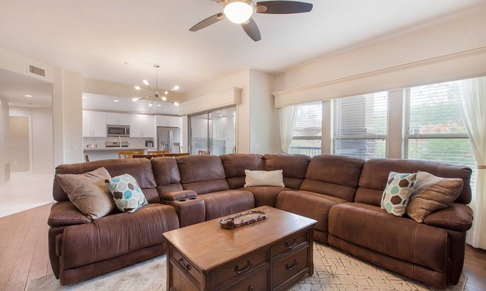 Desert View Village Condominio | Golf Course Condo completely remodeled