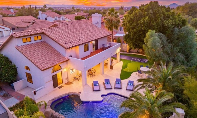Red Mountain Ranch Apartamento | Golf Course Stunning Villa+Shuffleboard+Puttputt+HeatedPool+WaterFeature+PokerTable
