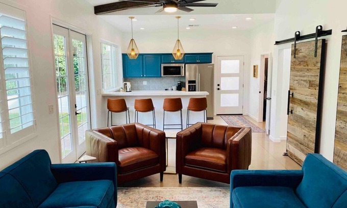 Camelback East Casa | Golf Hiking Don't miss out BOOK NOW