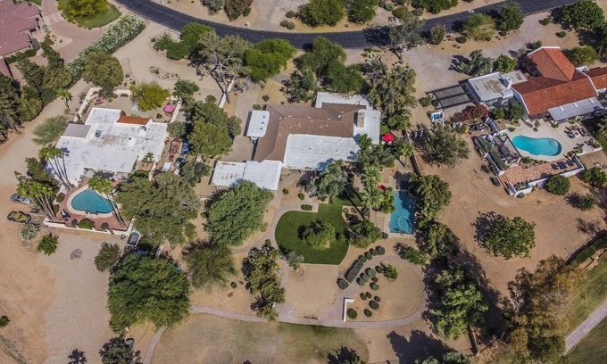 Paradise Valley Village Casa | GOLF PROPRTY