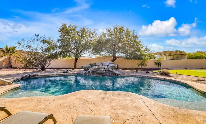 Maricopa County Casa | Golf, Swim, Relax! 4 Bdrm w Pool & Putting Green!