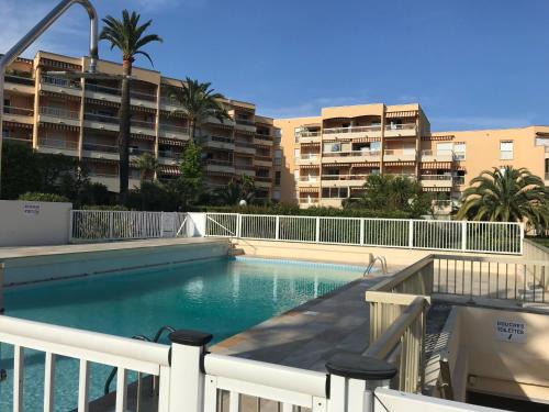 Golfe Juan Apartamento | Golfe Juan, quiet apartment with pool, near the beach