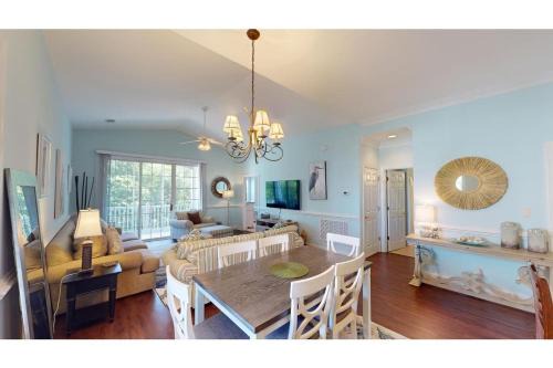 Pawleys Island Casa | Golfer Hideaway in Prestigious Litchfield