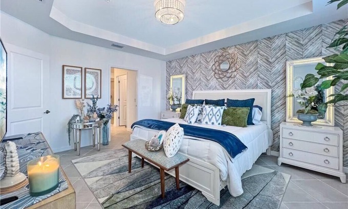 Fort Myers Condominio | Golfer's Paradise! Professionally decorated condo now available with full golf!