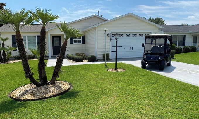 Chatham Casa | Golfers Dream 2BR/2Bath in The Village of Chatham with WiFi, AC, 3 pools nearby!