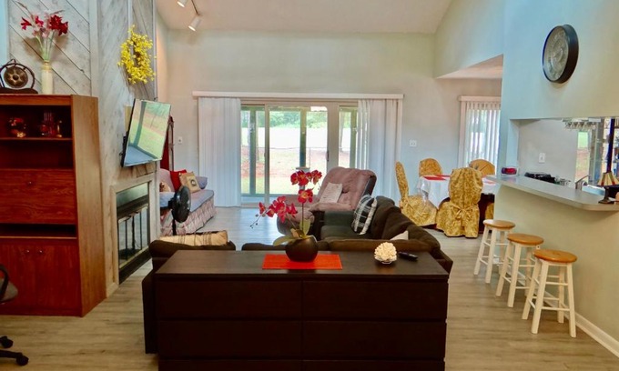 Litchfield by the Sea Casa | Golfers Dream 3 Bed 2 and Half Bath off Litchfield CC