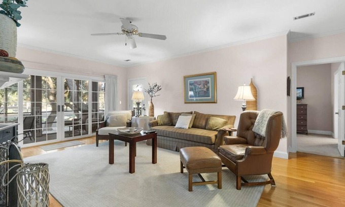 Pawleys Island Villa | Golfers Escape 2 Bedroom 2 and Half Baths