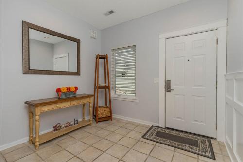 Arcadian Shores Apartamento | Golfers Paradise - 3 bedroom, 3 bath villa in Canterbury Court villa