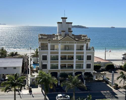 Ingleses Sul Apartamento | Golfinhos Apart hotel - apto térreo na praia com café da manhã!