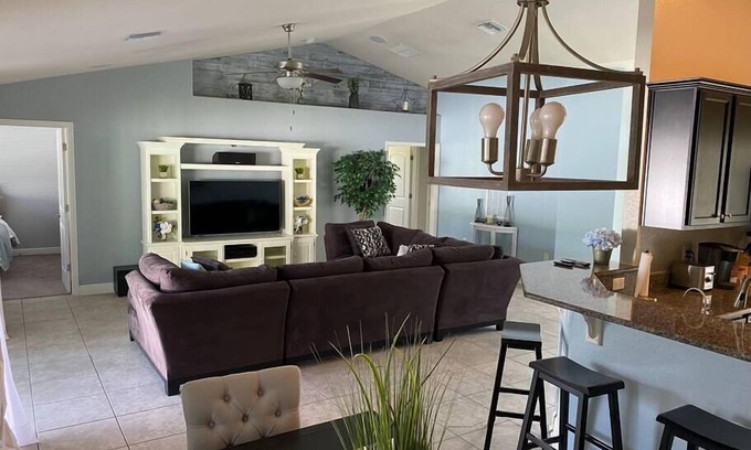 North Port Casa | Gone Coastal! Large heated pool home 30 min from beaches