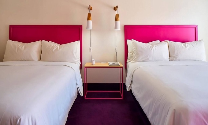Sonora Sunrise Hotel | Good for Family! Close to Famous Attractions and Botanical Garden.