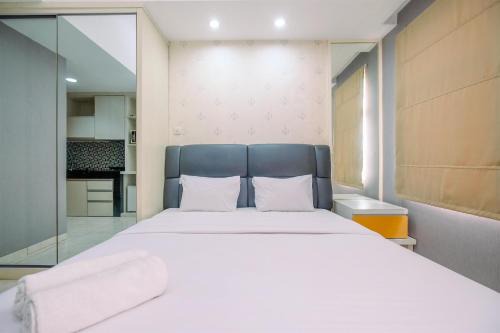 Pondokcina Apartamento | Good Location and Cozy Studio Margonda Residence 2 Apartment By Travelio
