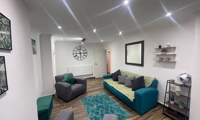 Old Windsor Casa | Good priced Single Bed Room In Windsor