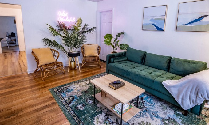 Summerlee Casa | Good Vibes Bungalow - minutes from NRG National Park & Ace Adventure Park