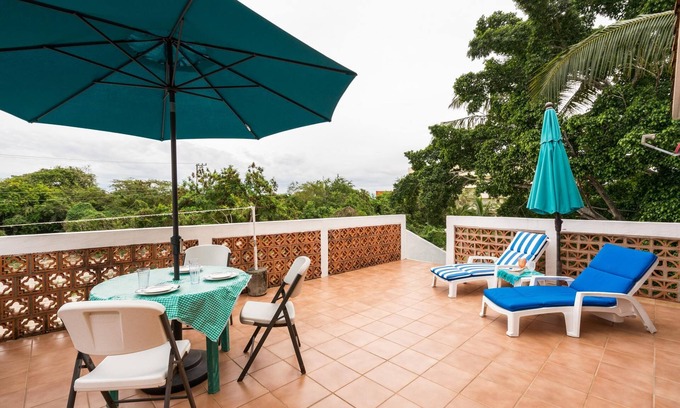 Emiliano Zapata Apartamento | Buenas olas, gente genial y un gran servicio.