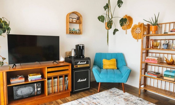 Tofino Condominio | Goodnight Den Suite- Sleeps 2 -Downtown Tofino