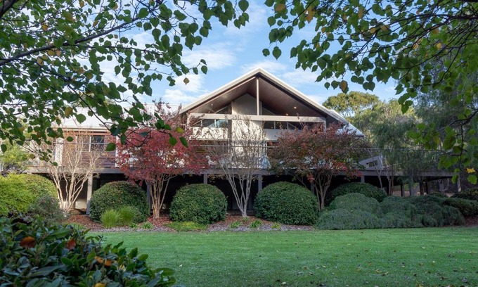 Eagle Bay Casa | Gooligumup I Private Properties