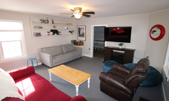 North Creek Casa | Gore Mountain Lift View: Wade St. Apt 2