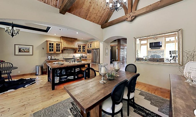 Southwest Bend Casa | Gorge View Chalet