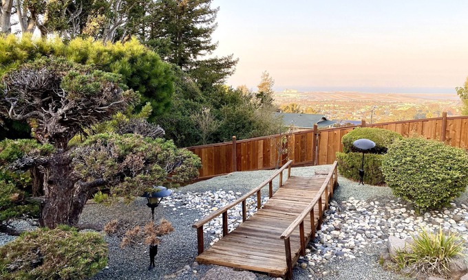 Millbrae Casa | GORGEOUS 2.5 MILLION DOLLAR HOME ON A HILL - 3 Bed, 2 Bath - 20 mins to SF
