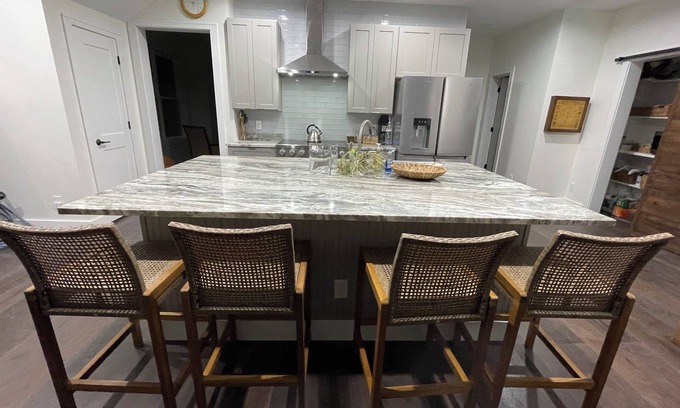 Shannon Casa | Gorgeous 3-bed, 3.5 bath on 32 acres of beautiful farmland, Shannon, MS. WiFi.