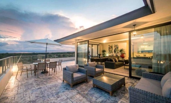 Las Uvas Apartamento | Gorgeous 3 Bedroom apartment with terrace / Waterpark / pools / beach