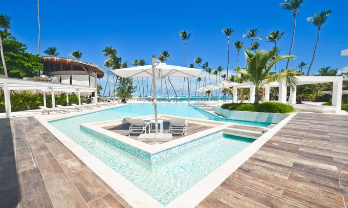 Playa Bibijagua Condominio | Gorgeous 3 bedroom condo in a beachfront Community