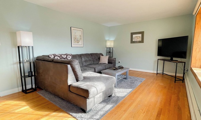 Staunton Casa | Gorgeous 3-bedroom house with Fenced Yard in charming Staunton
