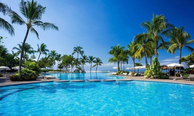 Valle Dorado Condominio | 3BD / 3bath Luxurious Spa Tower @ the Grand Luxxe - other size units available