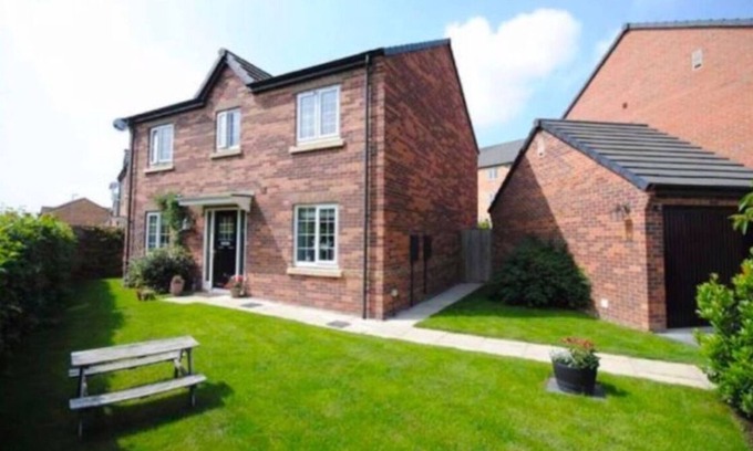 Stanley Casa | Gorgeous 4 bed house by St. Aidans RSPB Reserve