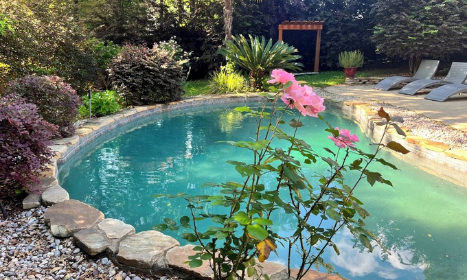 Plantation South Casa | Gorgeous 4-bedroom house with a beautiful pool and a garden oasis.
