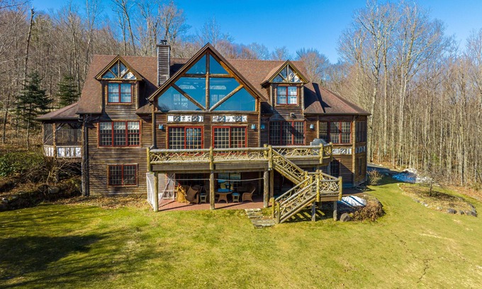 Lake Placid Casa | Gorgeous and spacious Adirondack home with in-ground pool