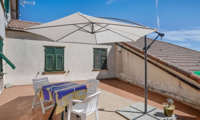 Maissana Apartamento | Gorgeous apartment in Colli di Ossegna with WiFi
